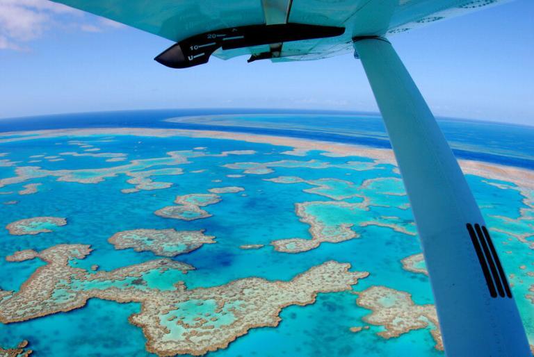 Australiens Great Barrier Reef von oben